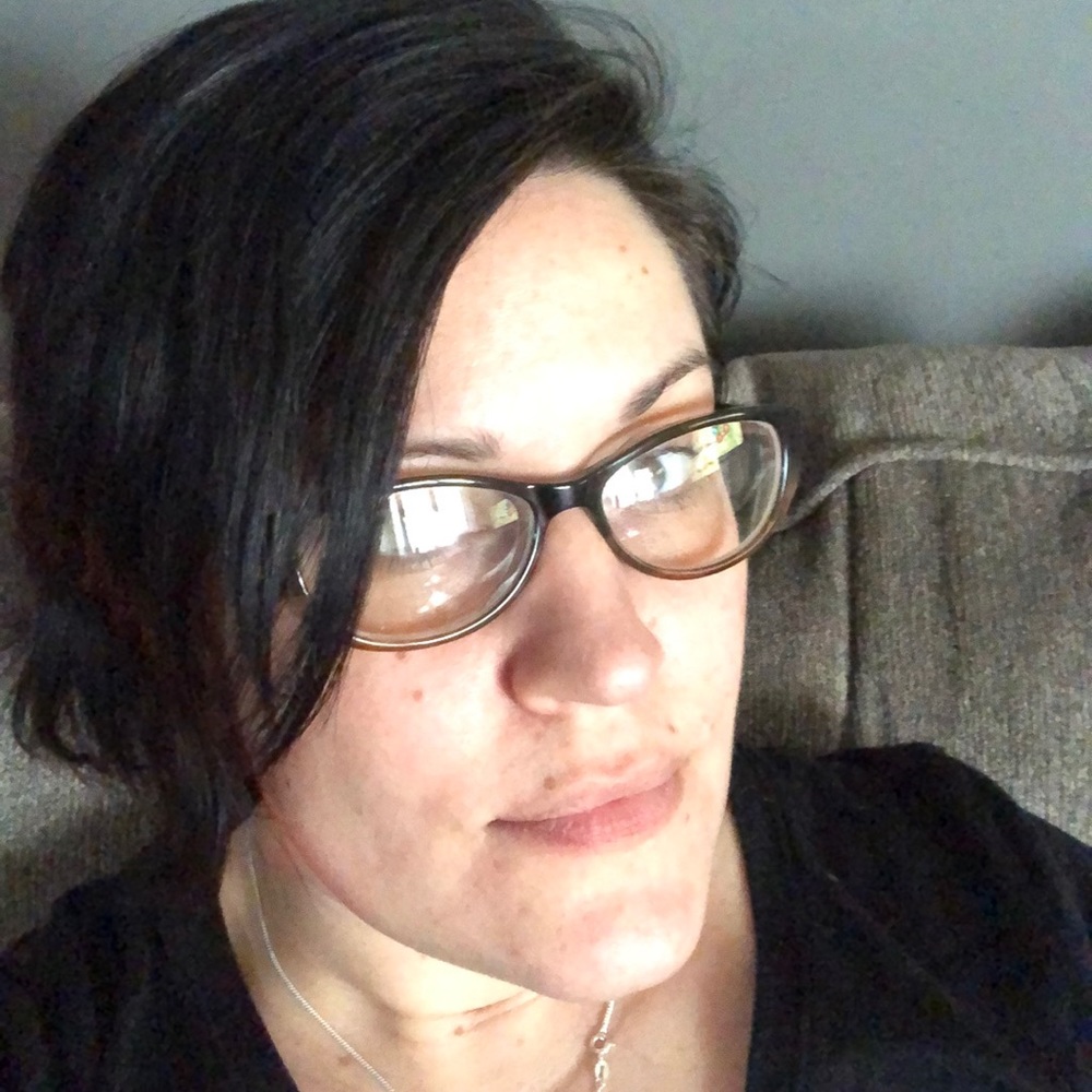 Meet your Posher, Nicole